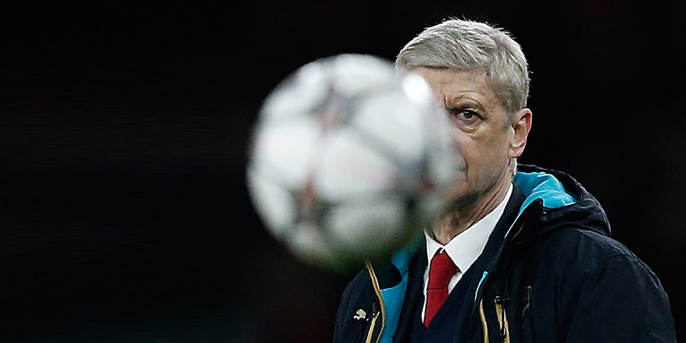 Wenger Tak Lihat Flamini Melanggar Messi Wenger Tak Lihat Flamini Melanggar Messi