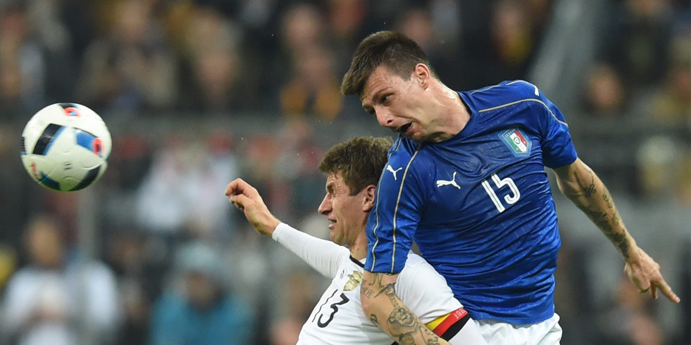 Acerbi: Lawan Jerman, Italia Terlalu Sungkan Acerbi: Lawan Jerman, Italia Terlalu Sungkan