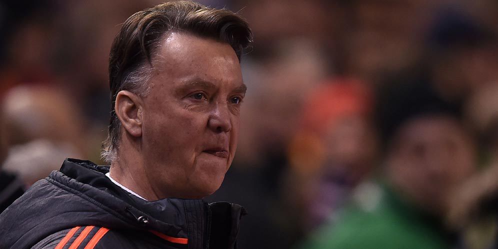 Van Gaal Beri Kabar Positif Soal Kondisi Rooney dan Herrera Van Gaal Beri Kabar Positif Soal Kondisi Rooney dan Herrera