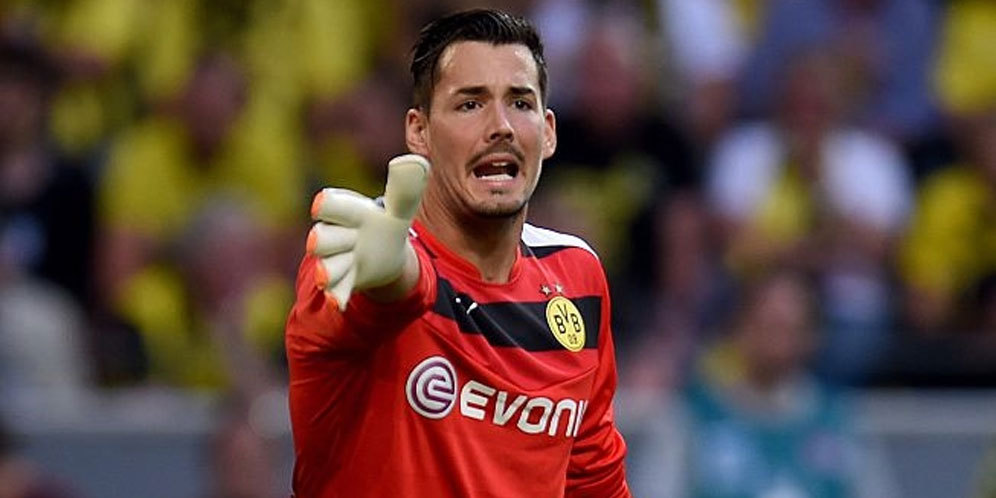 Insiden Ledakan Bom Buat Kiper Dortmund Tak Bisa Tidur Insiden Ledakan Bom Buat Kiper Dortmund Tak Bisa Tidur