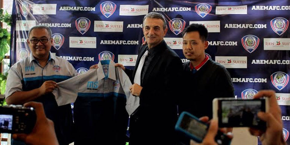 'Juara Piala Bhayangkara Bukti Kualitas Arema Cronus' 'Juara Piala Bhayangkara Bukti Kualitas Arema Cronus'