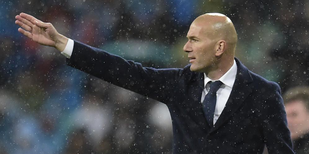 Zidane Maklumi Besarnya Tekanan di Madrid Zidane Maklumi Besarnya Tekanan di Madrid