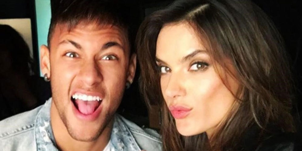 Neymar Suka Langgar Aturan Bareng Supermodel Seksi Brasil