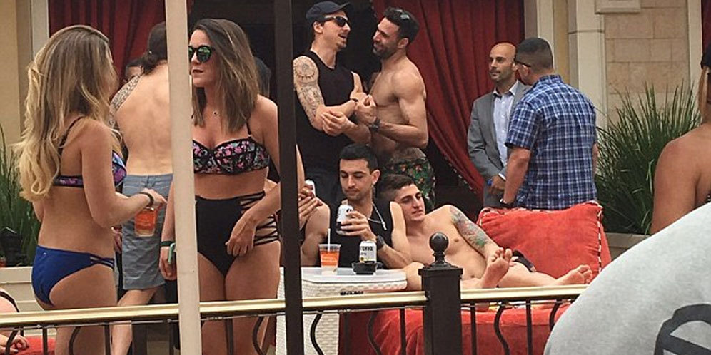 Rayakan Juara PSG, Zlatan cs Berpesta Bareng Cewek Berbikini di Las Vegas Rayakan Juara PSG, Zlatan cs Berpesta Bareng Cewek Berbikini di Las Vegas