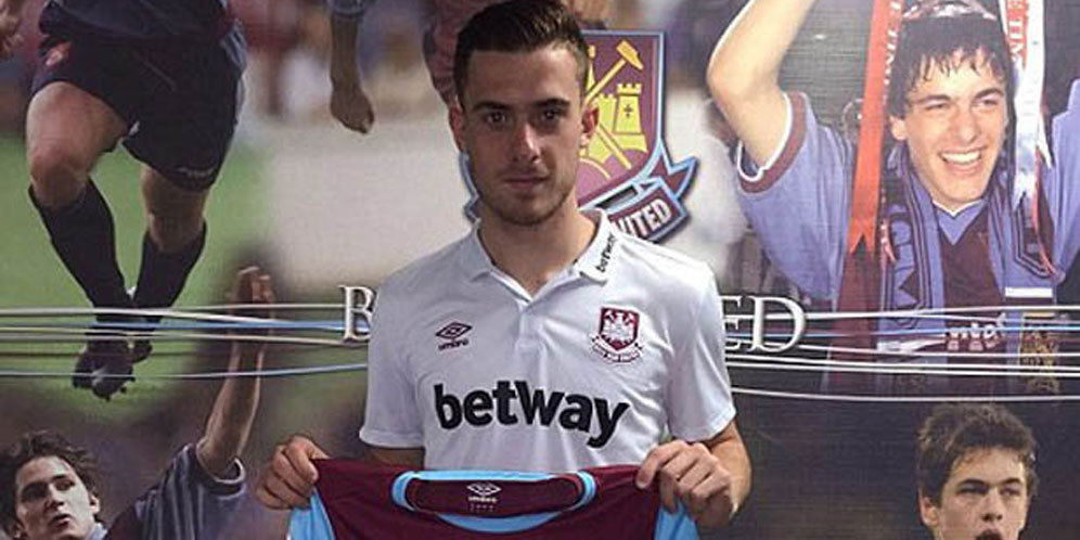 West Ham Resmi Dapatkan Toni Martinez dari Valencia West Ham Resmi Dapatkan Toni Martinez dari Valencia