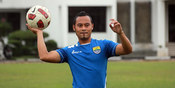 Kapten Persib Dukung Wasit Asing di ISL Musim Depan Kapten Persib Dukung Wasit Asing di ISL Musim Depan