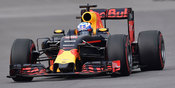 Ricciardo: Kvyat Berutang Maaf Pada Banyak Pebalap Ricciardo: Kvyat Berutang Maaf Pada Banyak Pebalap