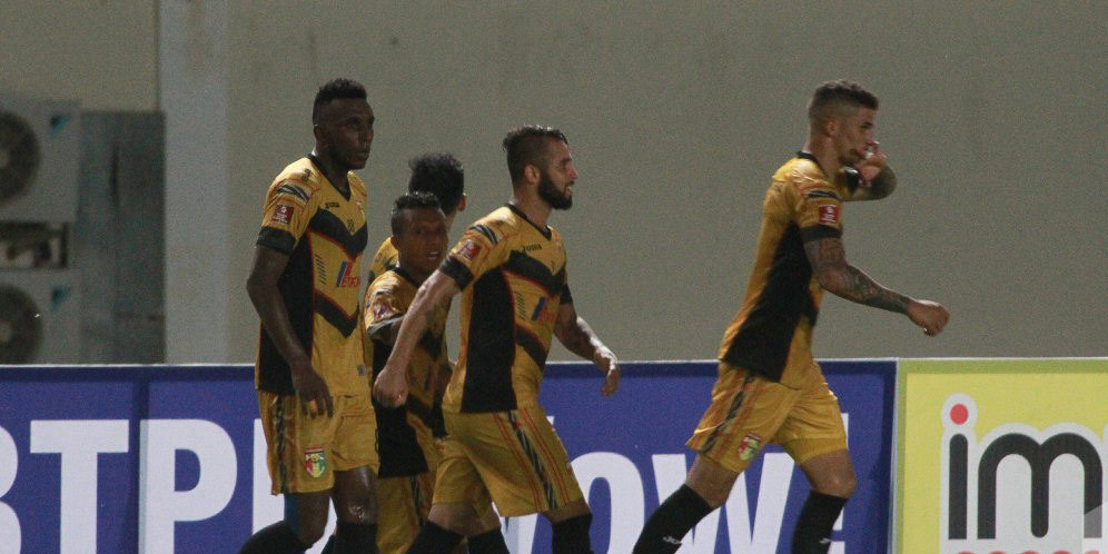 Arthur Cunha da Rocha Optimistis Cederanya Bakal Lekas Pulih Arthur Cunha da Rocha Optimistis Cederanya Bakal Lekas Pulih