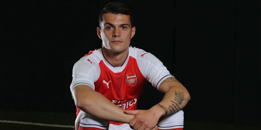 Tak Terpengaruh Bandrol Harga, Xhaka Siap Taklukkan EPL Tak Terpengaruh Bandrol Harga, Xhaka Siap Taklukkan EPL