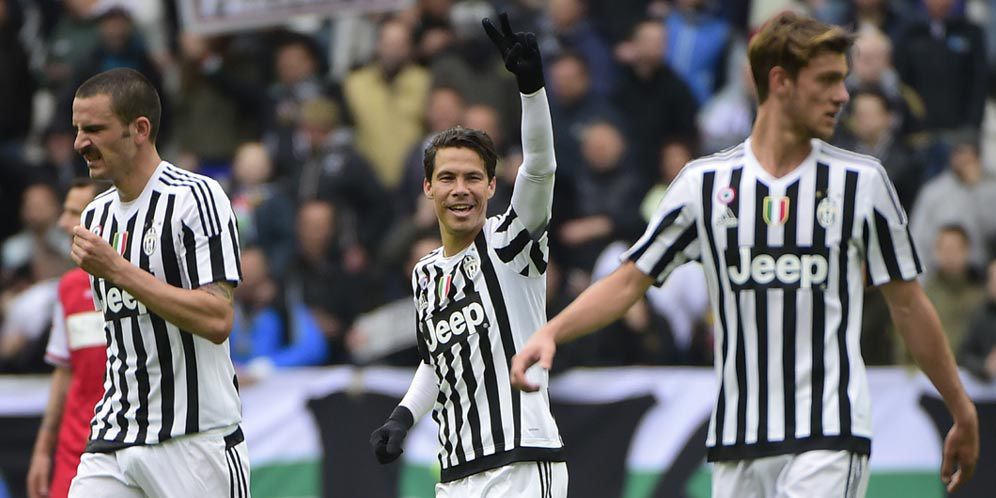 Hasil Pertandingan Juventus vs Carpi: Skor 2-0 Hasil Pertandingan Juventus vs Carpi: Skor 2-0