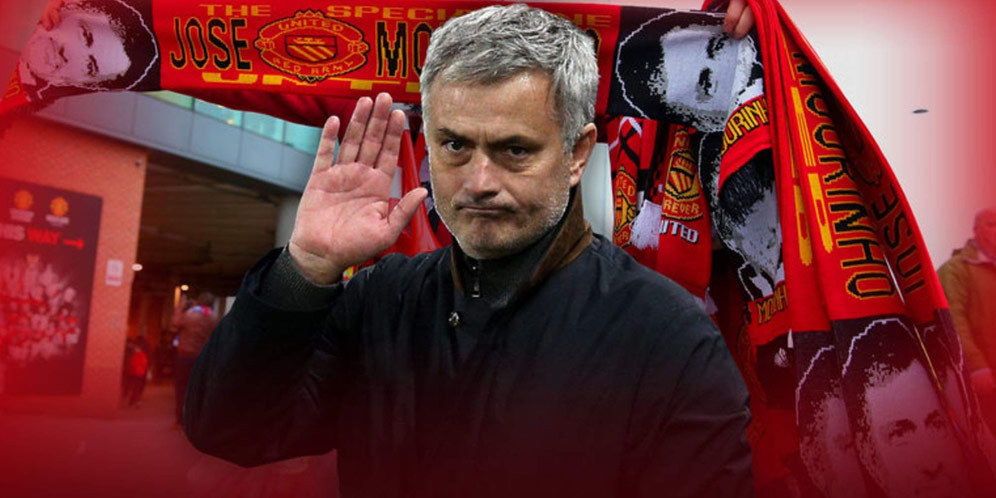 Mourinho Disebut Sebagai Solusi Jangka Pendek Bagi MU Mourinho Disebut Sebagai Solusi Jangka Pendek Bagi MU