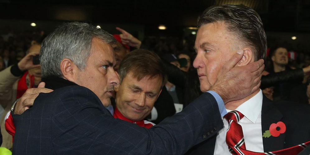 Blind: Filosofi Van Gaal dan Mourinho Berbeda Blind: Filosofi Van Gaal dan Mourinho Berbeda