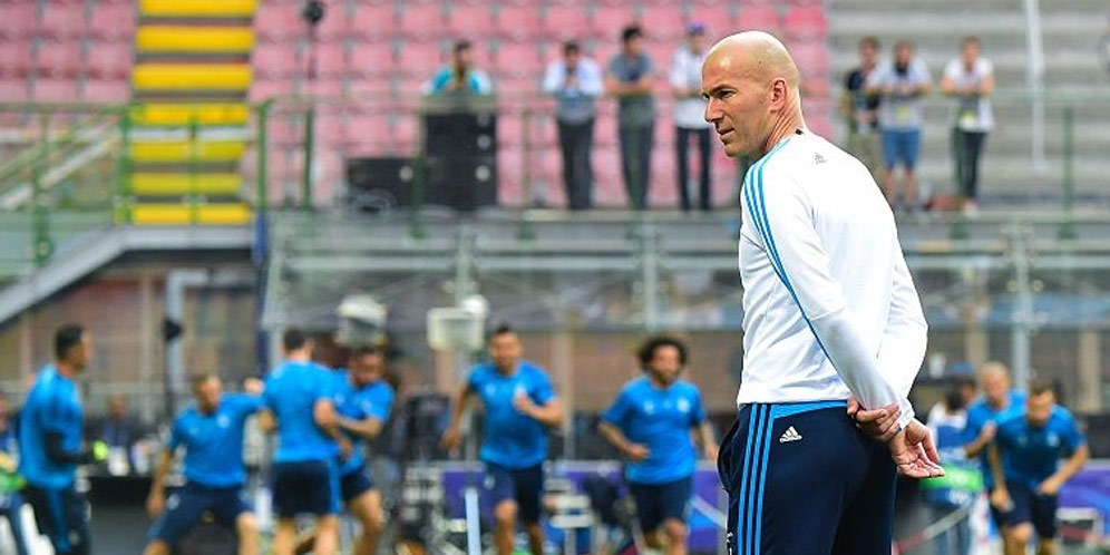 Zidane: Lari, Lari, dan Lari Zidane: Lari, Lari, dan Lari