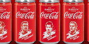 Pemuda Indonesia Bikin Sketsa Wajah Skuat Jerman di Kaleng Coca-Cola Edisi Euro 2016 Pemuda Indonesia Bikin Sketsa Wajah Skuat Jerman di Kaleng Coca-Cola Edisi Euro 2016