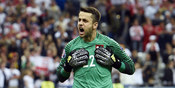 Fabianski: Satu Poin Berharga Lawan Jerman Fabianski: Satu Poin Berharga Lawan Jerman