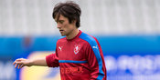 Debut 18 Menit, Rosicky Langsung Cedera Hingga Akhir Tahun Debut 18 Menit, Rosicky Langsung Cedera Hingga Akhir Tahun