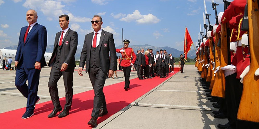 Tersingkir Lebih Cepat, Skuat Albania Malah Dibanjiri Bonus Tersingkir Lebih Cepat, Skuat Albania Malah Dibanjiri Bonus