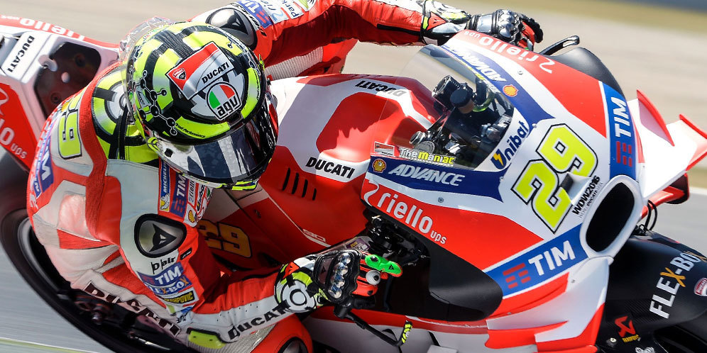 Tabrak Lorenzo, Iannone Start Terbuncit di Assen Tabrak Lorenzo, Iannone Start Terbuncit di Assen