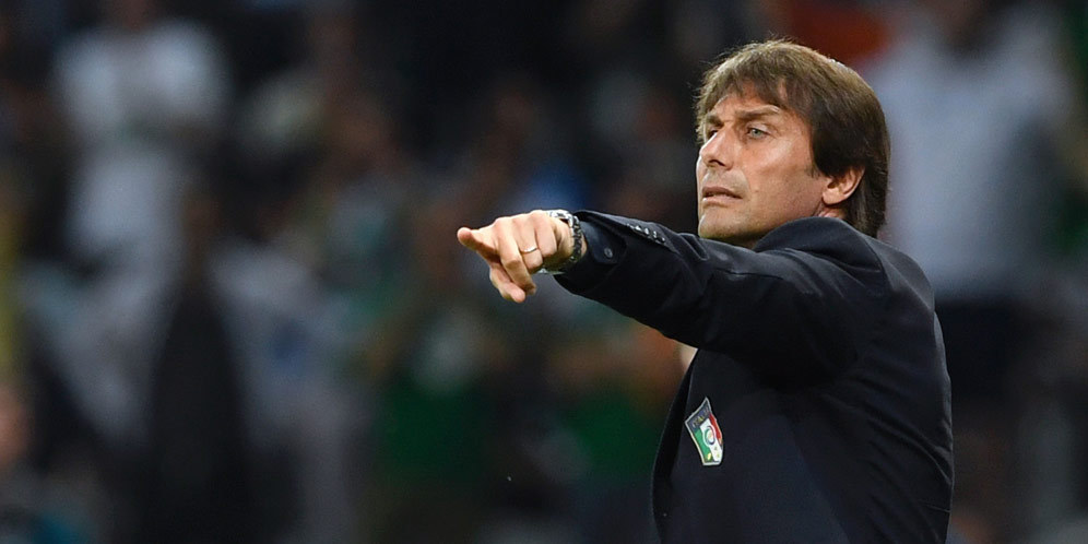 Vieri: Conte Satu dari Tiga Manajer Top Dunia Vieri: Conte Satu dari Tiga Manajer Top Dunia