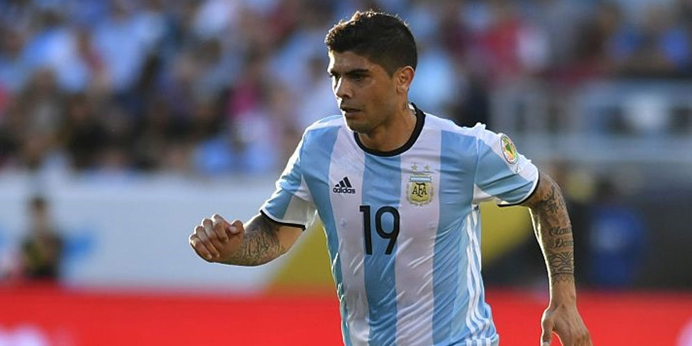 Ever Banega Resmi Gabung Inter Milan Ever Banega Resmi Gabung Inter Milan