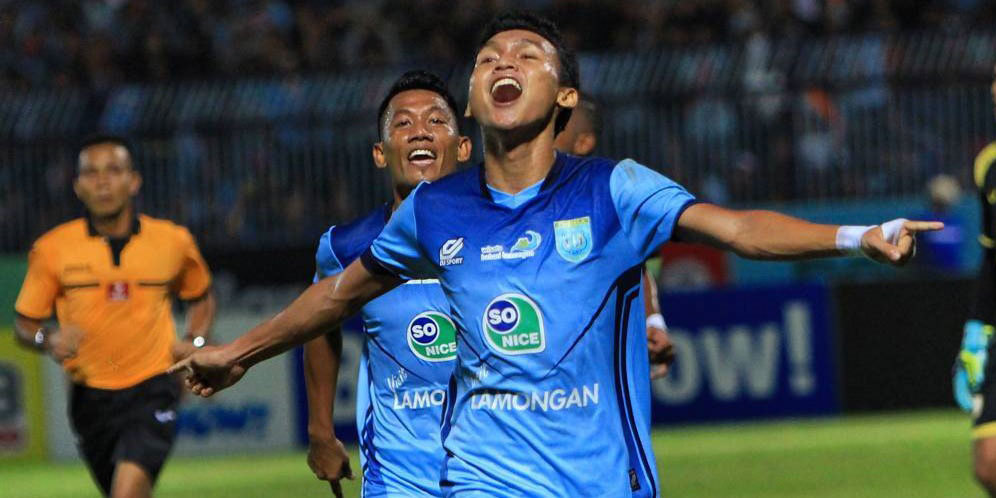 Pelatih Persela Puji Dendy Sulistyawan Pelatih Persela Puji Dendy Sulistyawan