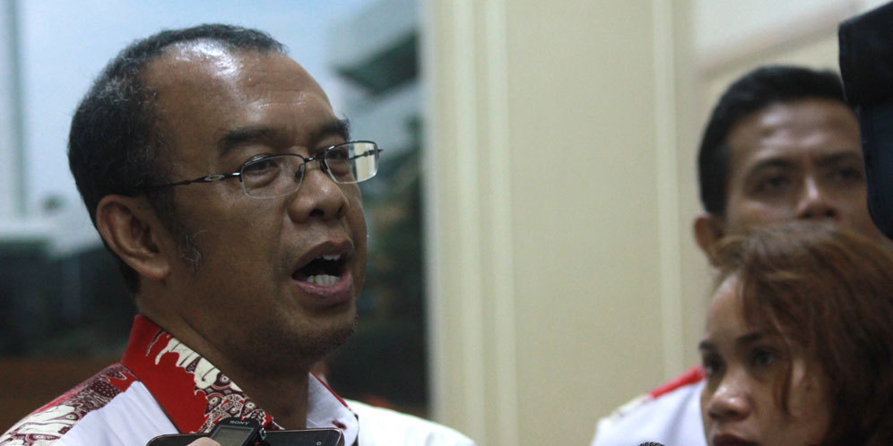 Kemenpora Harap PSSI Lebih Care Masalah Suporter Kemenpora Harap PSSI Lebih Care Masalah Suporter