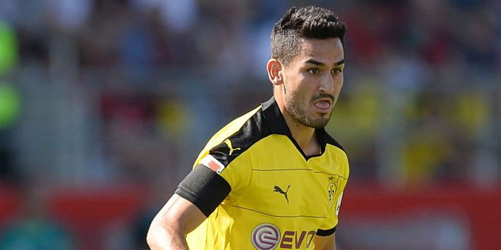 Kompany Siap Bantu Gundogan Adaptasi di City Kompany Siap Bantu Gundogan Adaptasi di City