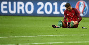 HT Review: Ronaldo Cedera, Portugal vs Prancis Masih Sama Kuat HT Review: Ronaldo Cedera, Portugal vs Prancis Masih Sama Kuat