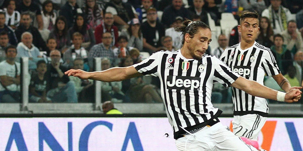 Caceres Jalani Trial di Inter Milan Caceres Jalani Trial di Inter Milan