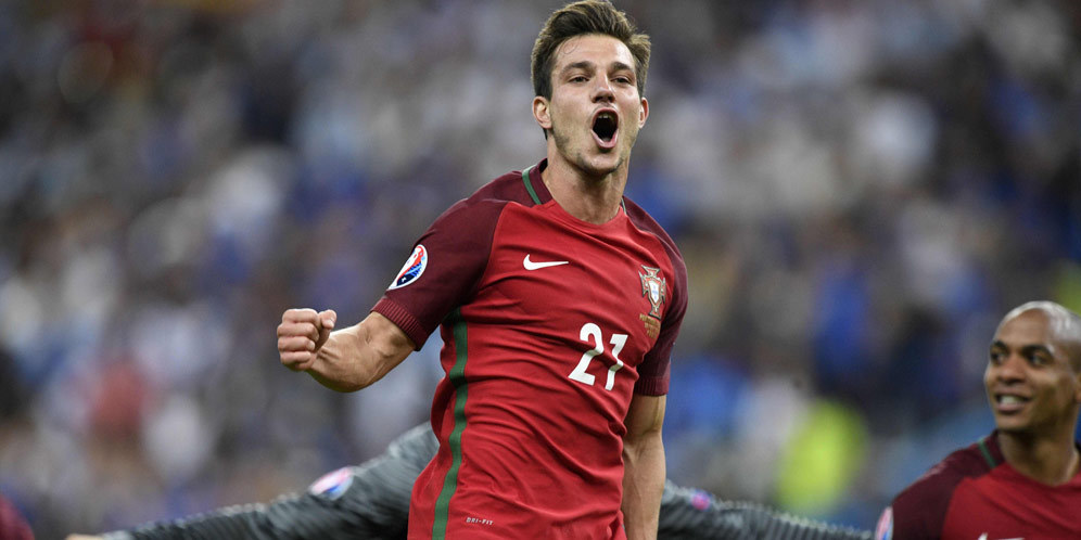 Soares: Ronaldo Bakar Semangat Pemain Portugal di Waktu Jeda Soares: Ronaldo Bakar Semangat Pemain Portugal di Waktu Jeda