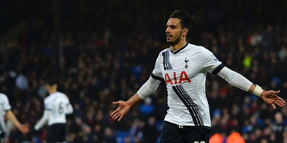 Swansea Siap Pecah Rekor Untuk Sayap Tottenham Swansea Siap Pecah Rekor Untuk Sayap Tottenham