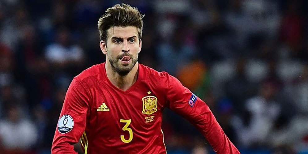 Pique Pensiun usai Piala Dunia 2018 Pique Pensiun usai Piala Dunia 2018