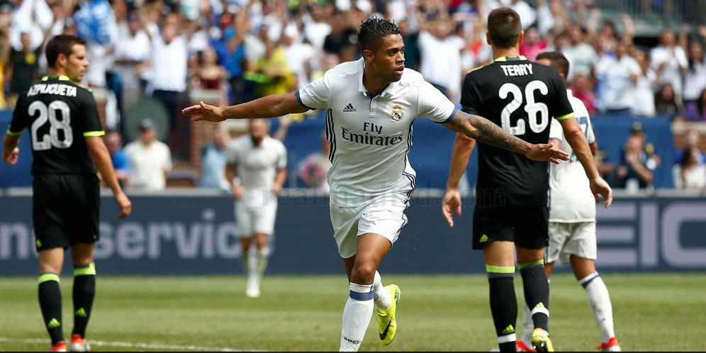 Real Madrid Tak Garansi Posisi Tim Utama Pada Mariano Real Madrid Tak Garansi Posisi Tim Utama Pada Mariano