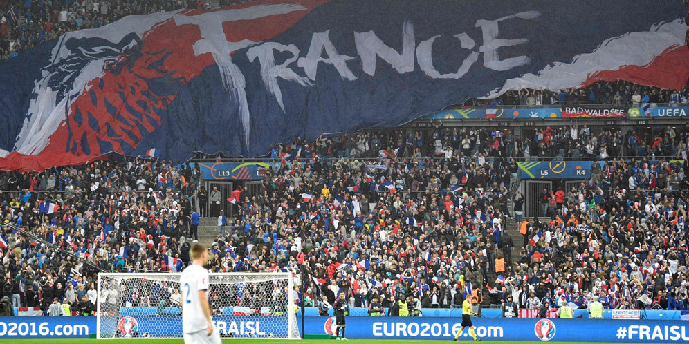 Galeri Foto Suporter: Prancis vs Islandia (5-2) Galeri Foto Suporter: Prancis vs Islandia (5-2)