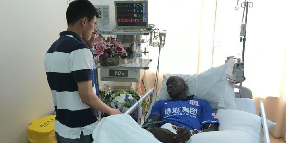 Kakinya Sudah Bisa Gerak, Demba Ba: Alhamdulillah Kakinya Sudah Bisa Gerak, Demba Ba: Alhamdulillah
