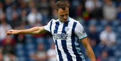 Jonny Evans Absen di Laga EFL Cup, Ini Penjelasan Pulis