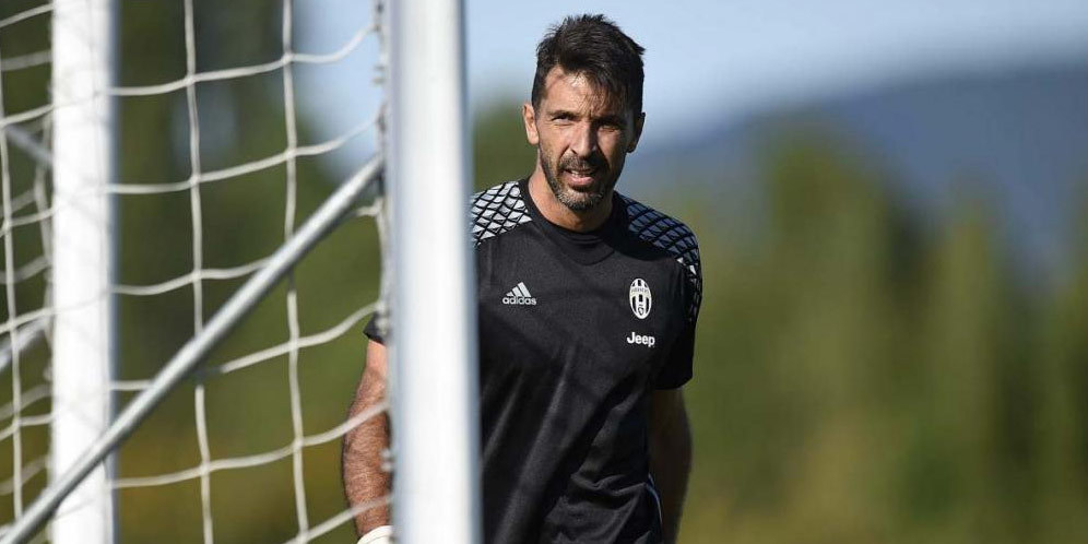 Buffon: Sombong Bila Juventus Menyebut Diri Sebagai Favorit Buffon: Sombong Bila Juventus Menyebut Diri Sebagai Favorit