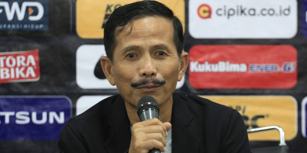 Djanur Out Menggema, Nama Mantan Pelatih Thailand Diseret Djanur Out Menggema, Nama Mantan Pelatih Thailand Diseret