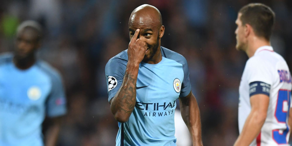 Jadi Pemain Terlupakan, Delph Tak Ingin Tinggalkan City Jadi Pemain Terlupakan, Delph Tak Ingin Tinggalkan City