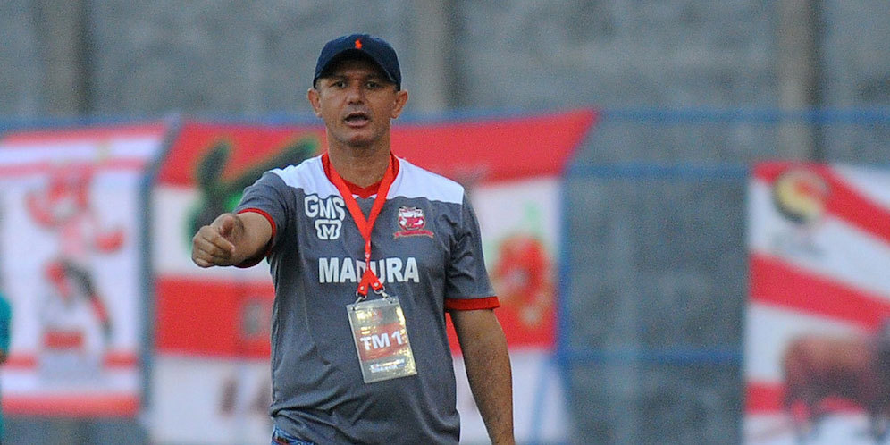 Gomes Puas Adaptasi Pemain Baru Madura United Gomes Puas Adaptasi Pemain Baru Madura United