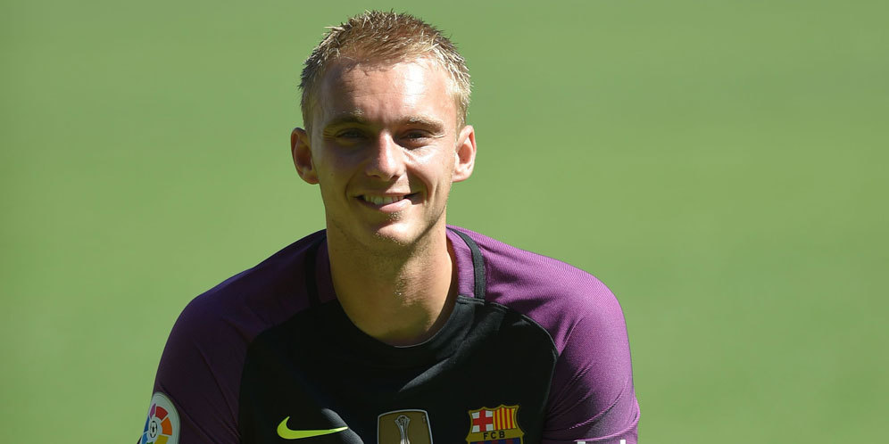 Cillessen Alami Cedera Lutut