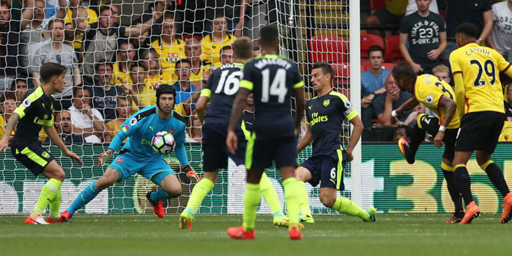 Kemenangan Yang Tak Bikin Petr Cech Senang Kemenangan Yang Tak Bikin Petr Cech Senang