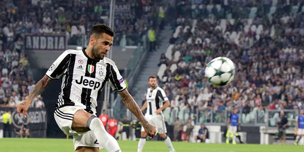 Dani Alves, Bek Paling Kreatif di Matchday 1 Dani Alves, Bek Paling Kreatif di Matchday 1