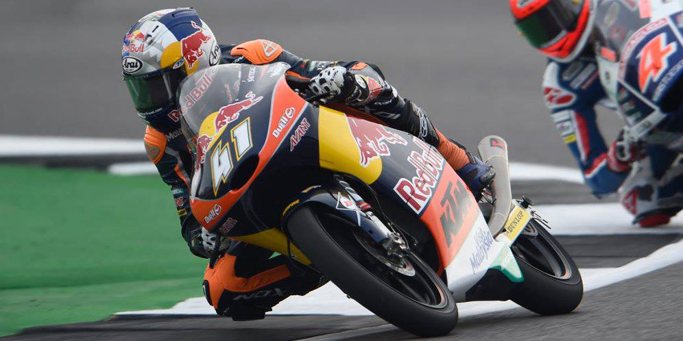 Binder Rebut Kemenangan Keempat di Moto3 Inggris Binder Rebut Kemenangan Keempat di Moto3 Inggris