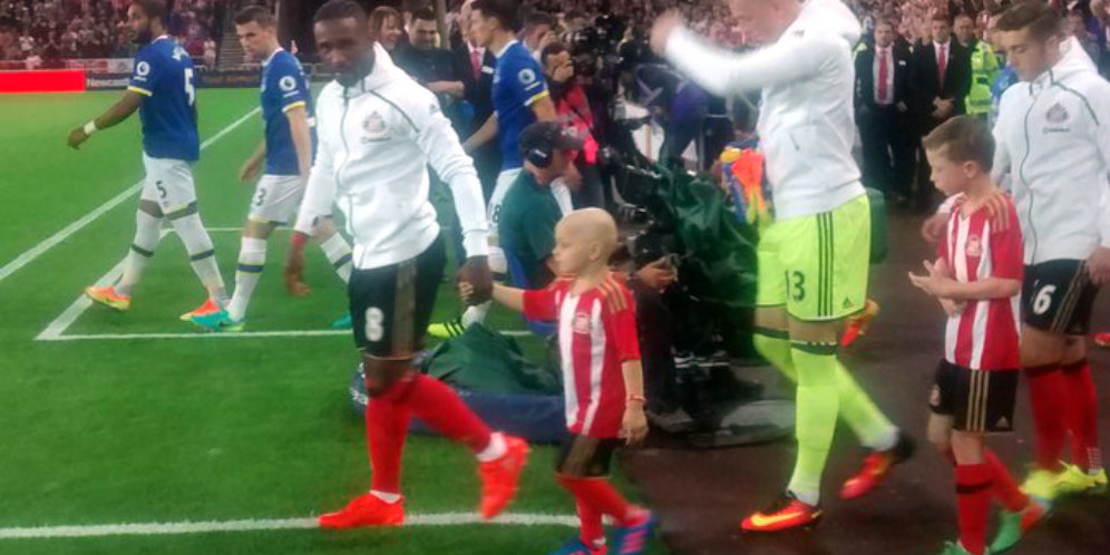 Everton Beri Donasi Untuk Anak Suporter Sunderland Yang Menderita Kanker Everton Beri Donasi Untuk Anak Suporter Sunderland Yang Menderita Kanker