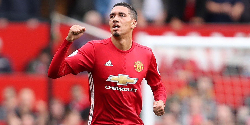 Smalling Butuh Waktu untuk Mengenal Bailly Smalling Butuh Waktu untuk Mengenal Bailly
