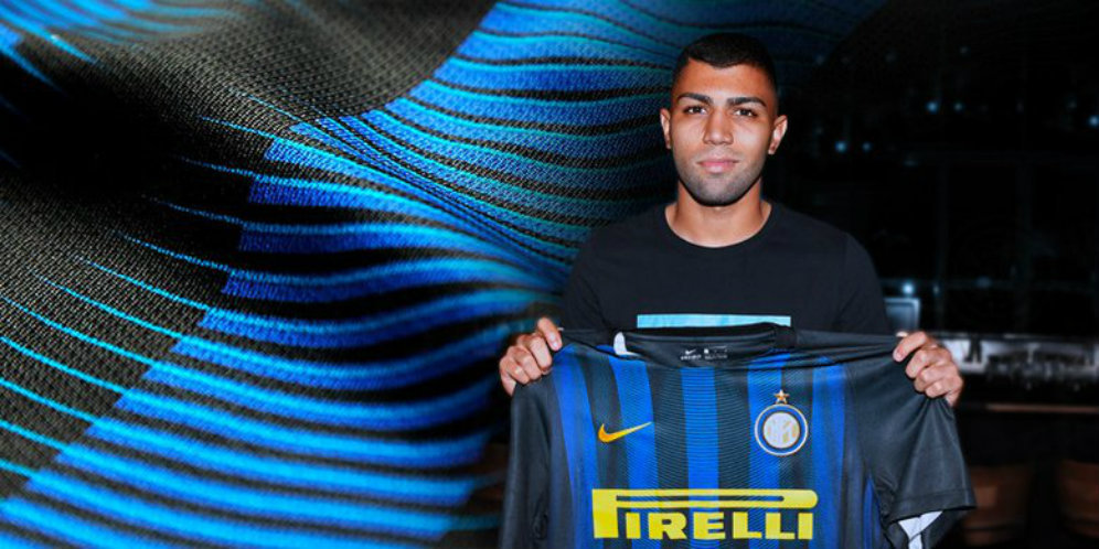Disambut Banyak Fans Inter Milan di Bandara, Gabigol Terkejut Disambut Banyak Fans Inter Milan di Bandara, Gabigol Terkejut