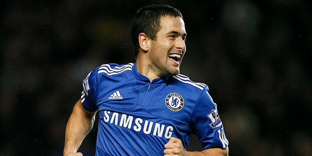 Video: Gol Berkelas Eks Chelsea dan Liverpool, Joe Cole Video: Gol Berkelas Eks Chelsea dan Liverpool, Joe Cole