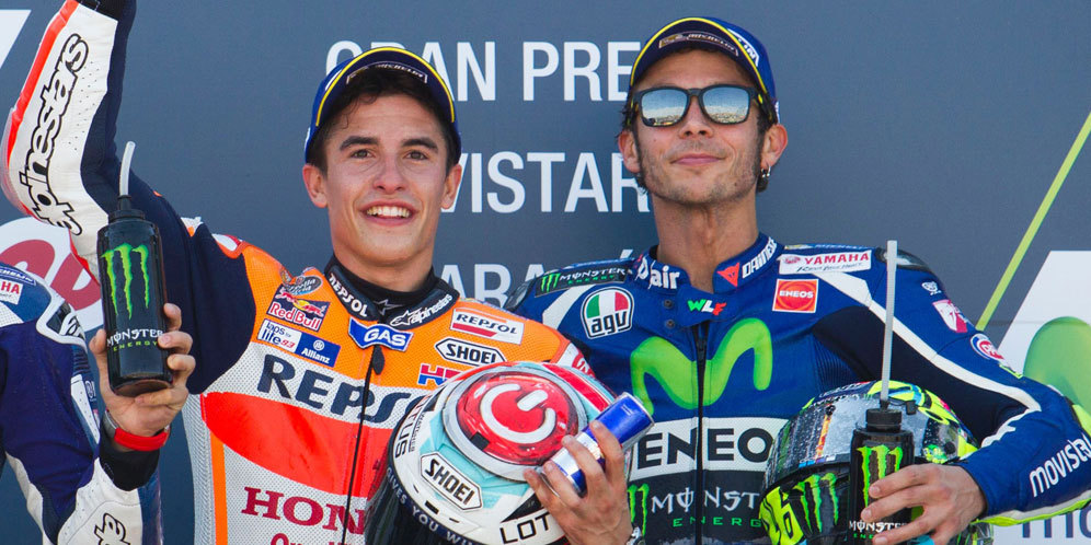 Rossi: Untung Saya Tak Setim dengan Marquez