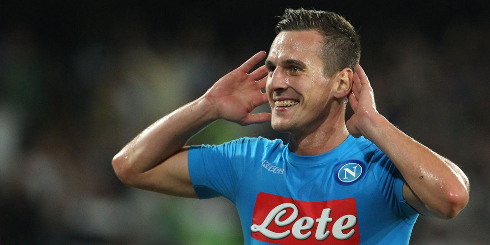 Milik Tak Takut Gantikan Posisi Higuain di Napoli Milik Tak Takut Gantikan Posisi Higuain di Napoli